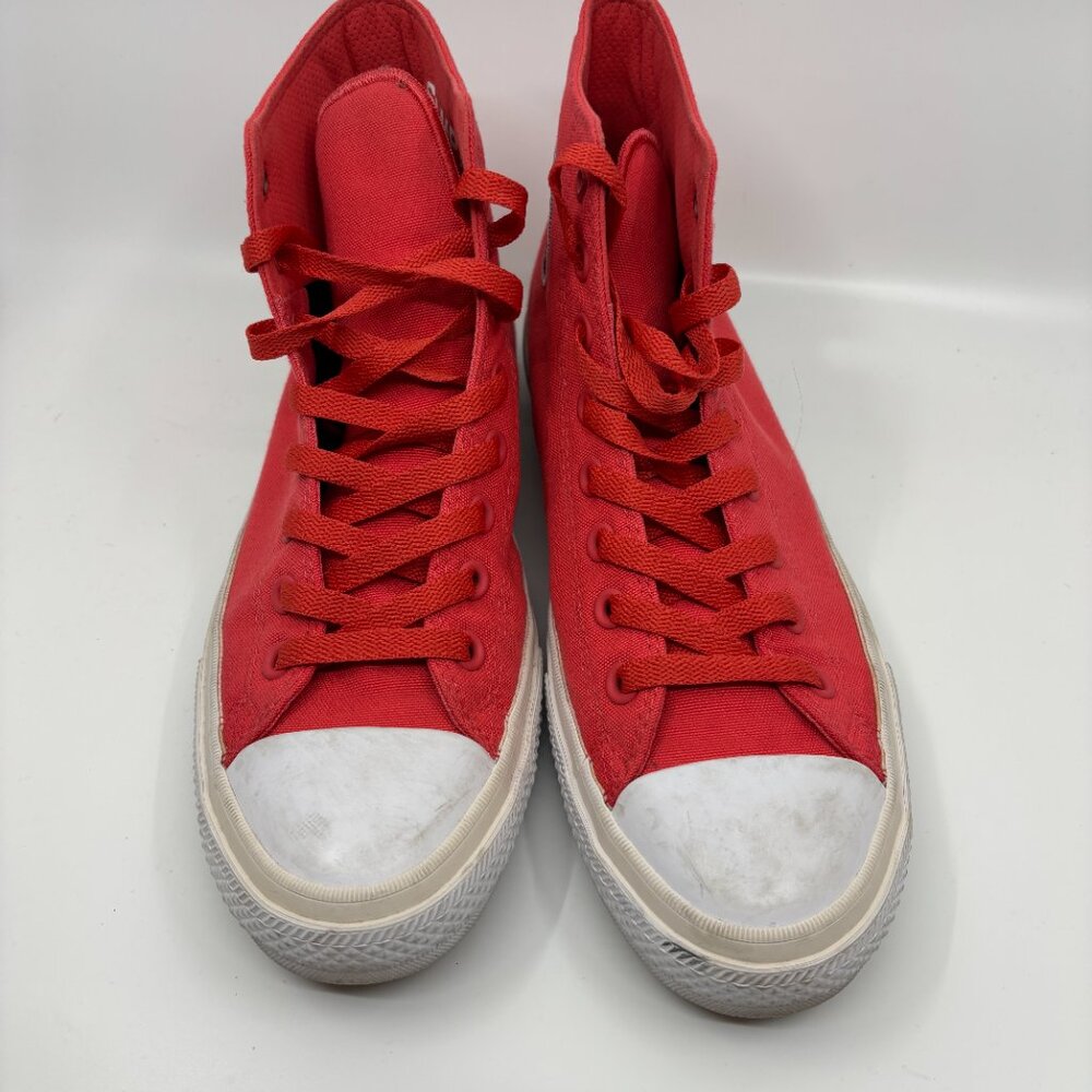 Convers Chuck Taylor II - Mens Size 9